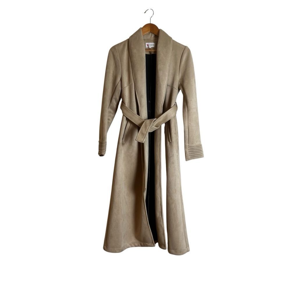 L’ Atiste beige faux suede coat. Size medium‎